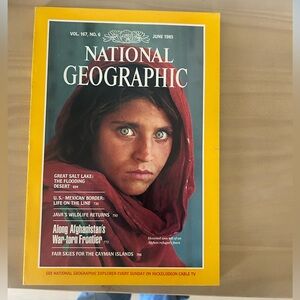 Vintage June 1985 National Geographic Afghan Girl Vol. 167, No. 6